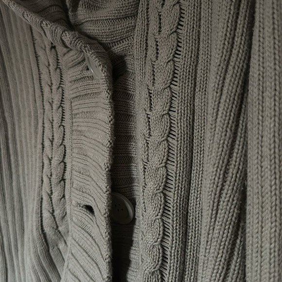 Rustic Green Sweater - Picture 2 of 3